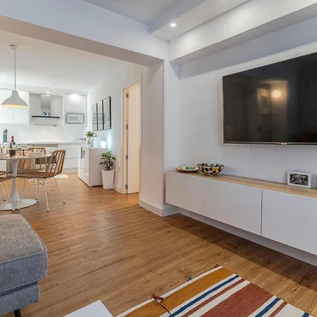 Apartament Bajo El Cielo De La Alhambra, By Daimar Grenada